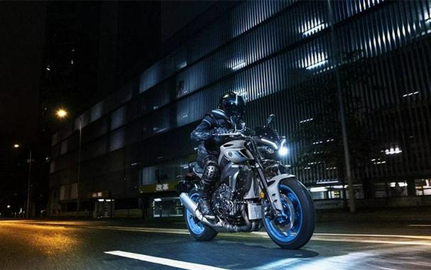 2025 Yamaha MT 10