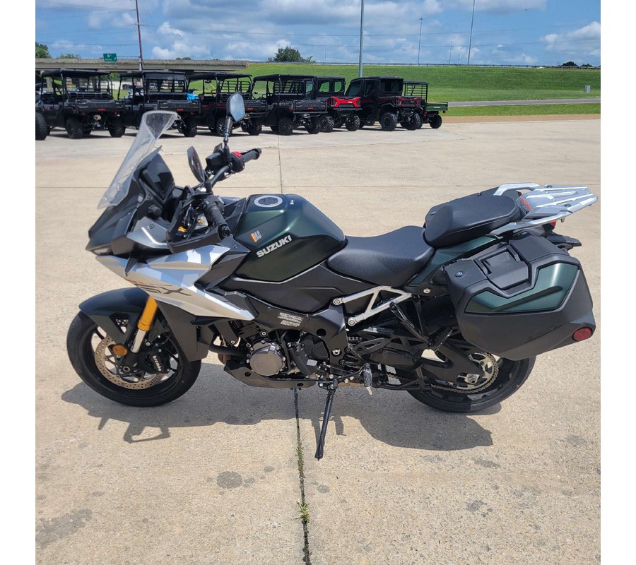 2024 Suzuki GSX-S1000GX+