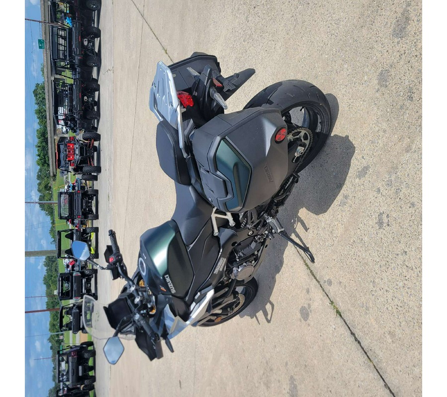2024 Suzuki GSX-S1000GX+