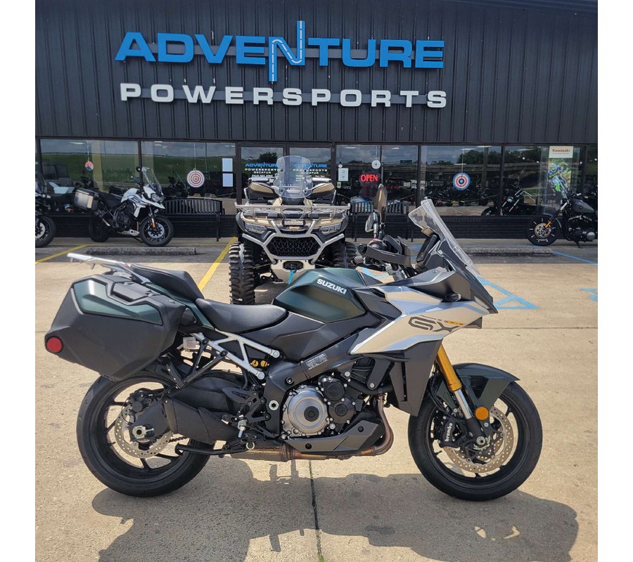 2024 Suzuki GSX-S1000GX+