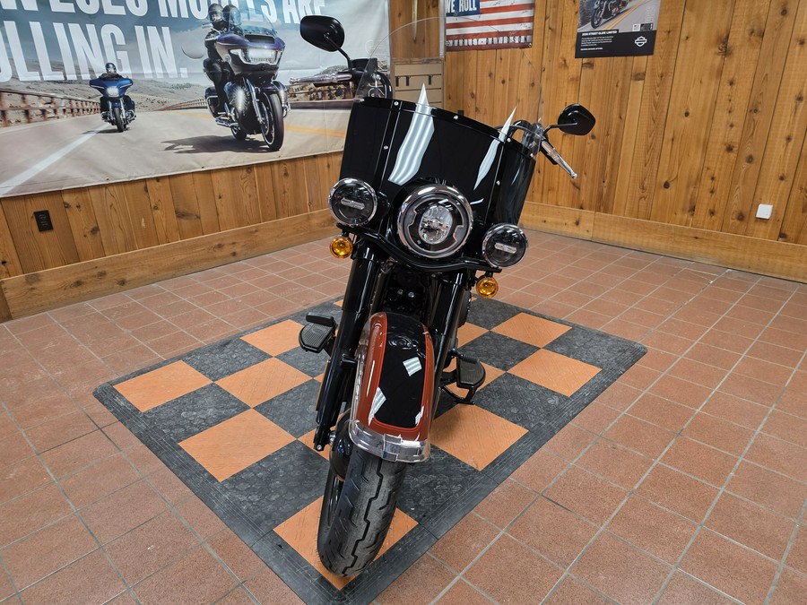 2024 Harley-Davidson Heritage Classic 114