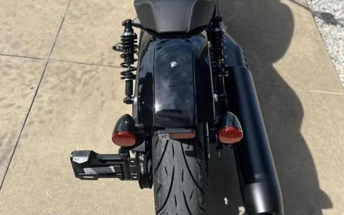 2026 Indian Motorcycle® Sport Scout® Sixty Black Metallic