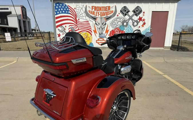 FLHTCUTG 2025 Tri Glide® Ultra