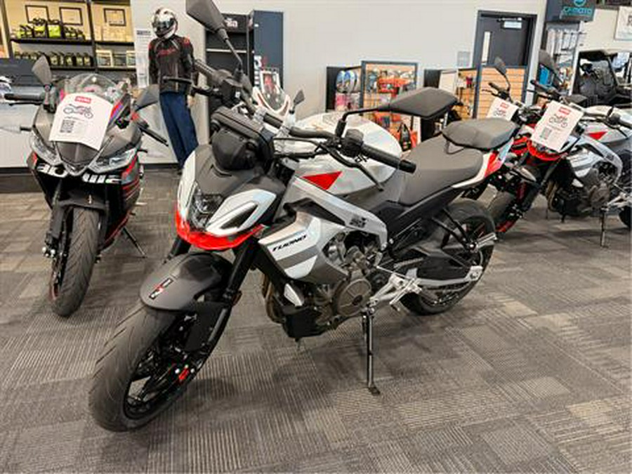 2026 Aprilia Tuono 457