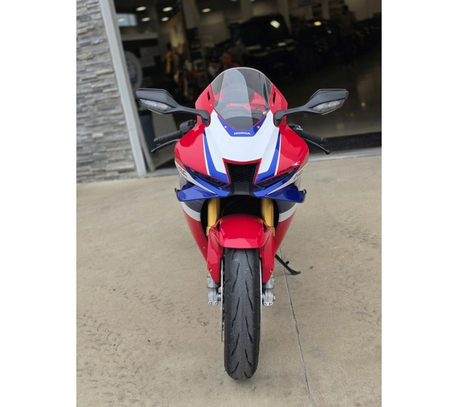 2025 Honda® CBR1000RR-R Fireblade SP