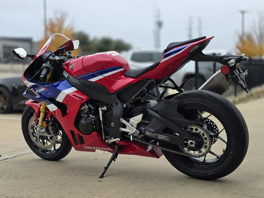 2025 Honda® CBR1000RR-R Fireblade SP