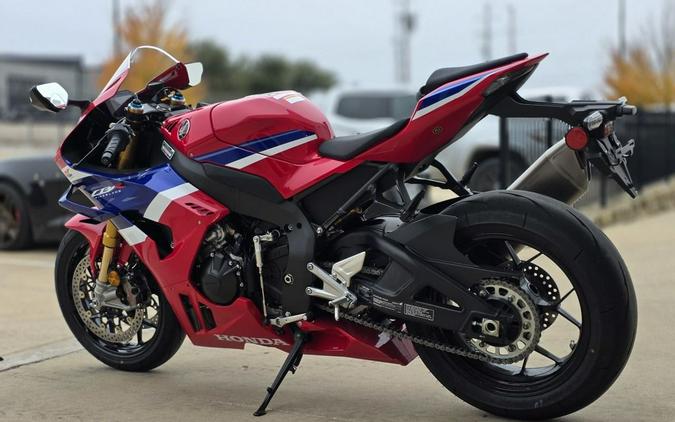 2025 Honda® CBR1000RR-R Fireblade SP