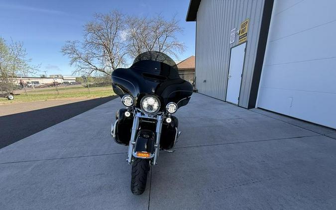 2016 Harley-Davidson® FLHTCU - Electra Glide® Ultra Classic®