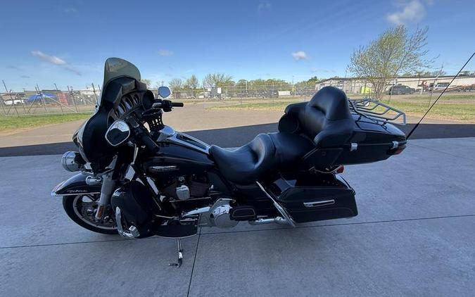 2016 Harley-Davidson® FLHTCU - Electra Glide® Ultra Classic®