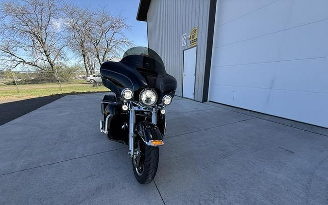 2016 Harley-Davidson® FLHTCU - Electra Glide® Ultra Classic®