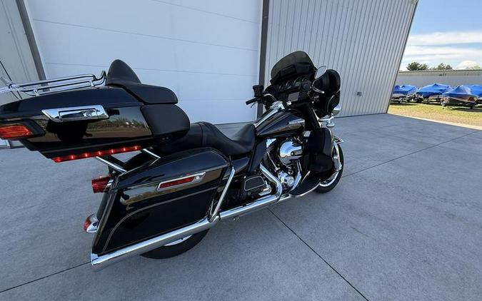 2016 Harley-Davidson® FLHTCU - Electra Glide® Ultra Classic®
