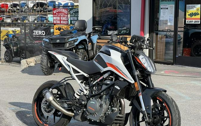 2022 KTM Duke 390