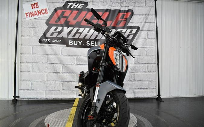 2023 KTM Duke 390