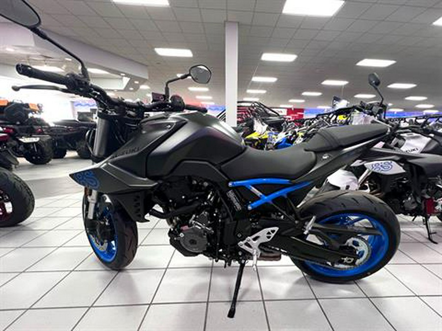 2024 Suzuki GSX-8S