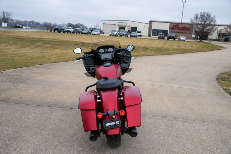 2024 Indian Motorcycle Challenger® Dark Horse®