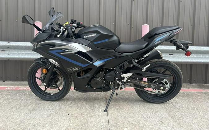 2025 Kawasaki Ninja 500 ABS Metallic Flat Spark Black/Metallic ABS