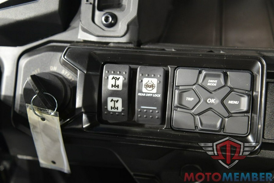 2025 Can-Am Defender MAX XT HD9