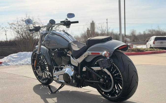 2026 Harley-Davidson® Breakout® FXBR DRK BILIARD GRY
