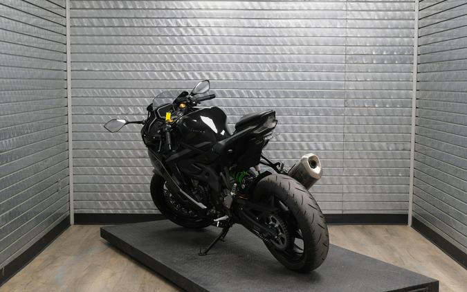 2026 KAWASAKI NINJA ZX4RR