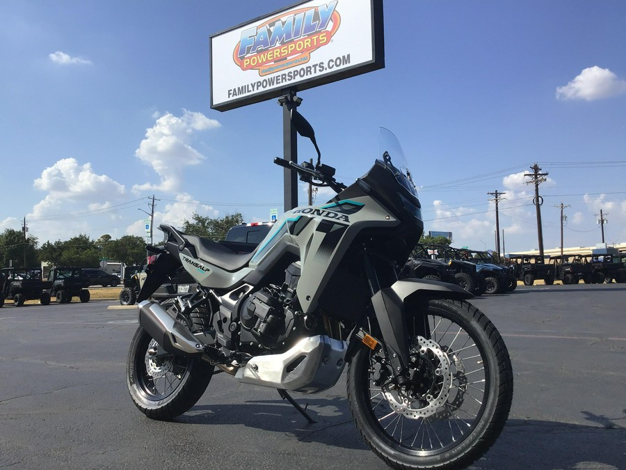 2026 HONDA XL750CT