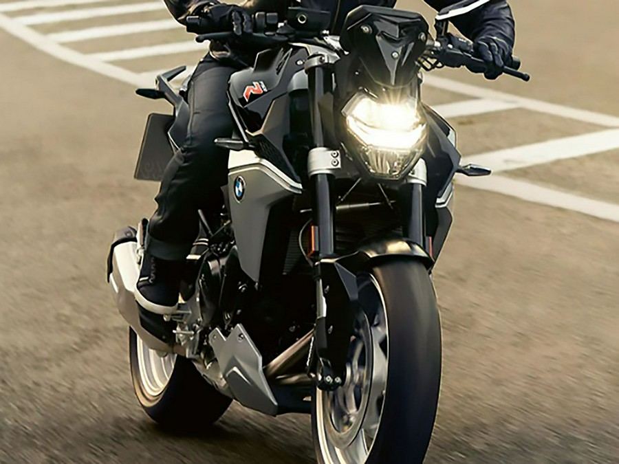 2023 BMW F 900 R