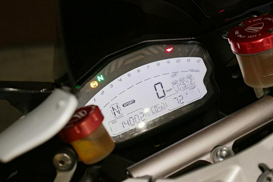 2014 Ducati Superbike 899 Panigale Arctic White Silk