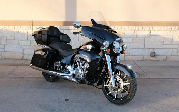 2024 INDIAN MOTORCYCLE ROADMASTER LTD BLACK AZURE CRYSTAL