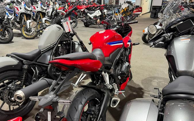 2026 Honda CBR650R E-Clutch