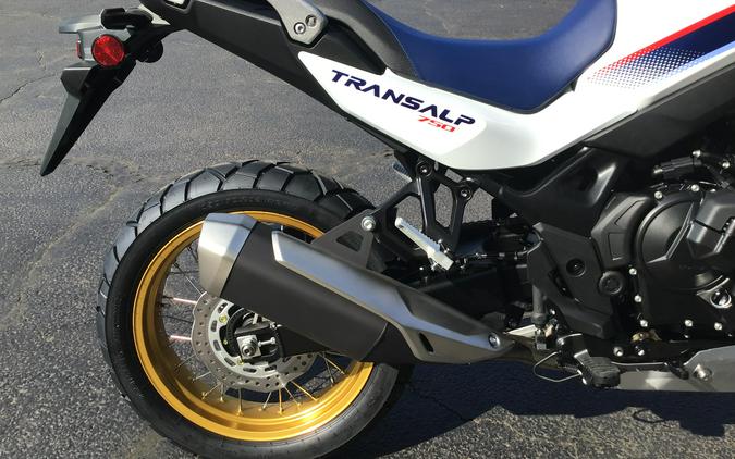 2026 HONDA XL750CT
