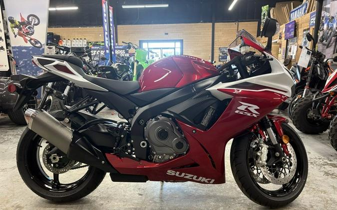 2027 Suzuki GSX-R 600