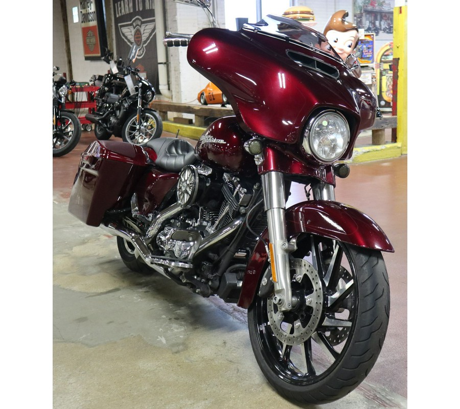 2014 Harley-Davidson Street Glide® Special