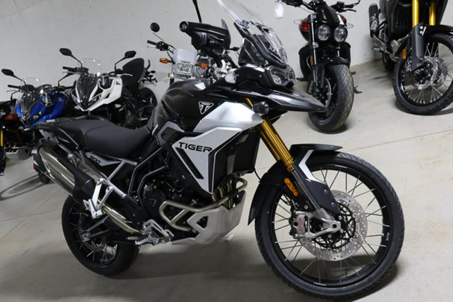 2025 Triumph Tiger 900 Rally Pro Carbon Black / Sapphire Black