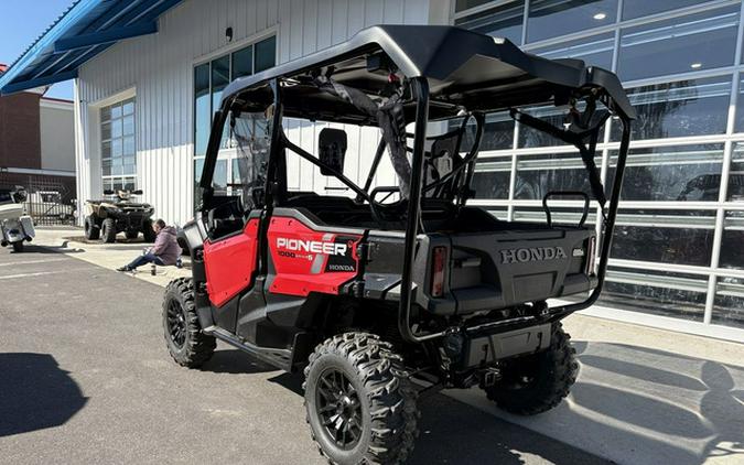 2025 Honda Pioneer 1000-5 Deluxe