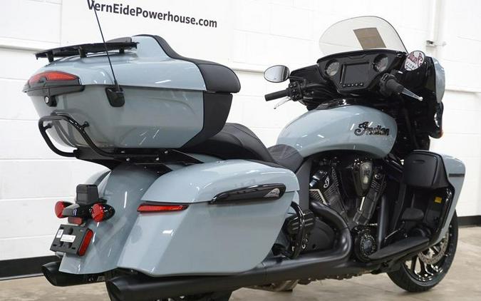 2025 Indian Motorcycle® Roadmaster® PowerPlus Dark Horse® 112 w/PowerBand Storm Gray