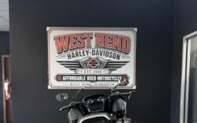 2025 Indian Pursuit Dark Horse Heavy Metal