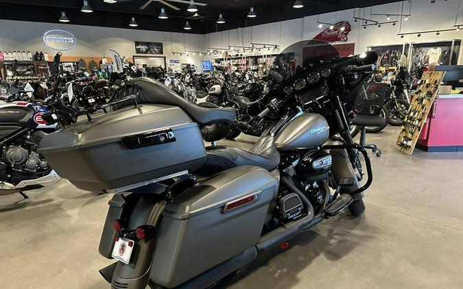 2018 Harley-Davidson® FLHXS - Street Glide® Special