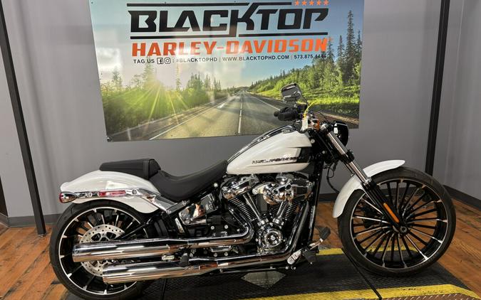 2024 Harley-Davidson® Breakout™ 117 WHITE ONYX PRL CO