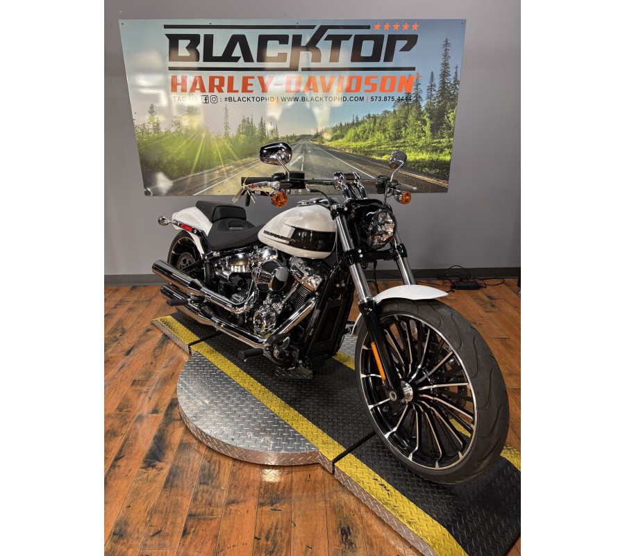 2024 Harley-Davidson® Breakout™ 117 WHITE ONYX PRL CO