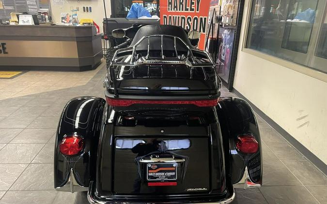 2024 Harley-Davidson® FLHTCUTG - Tri Glide® Ultra