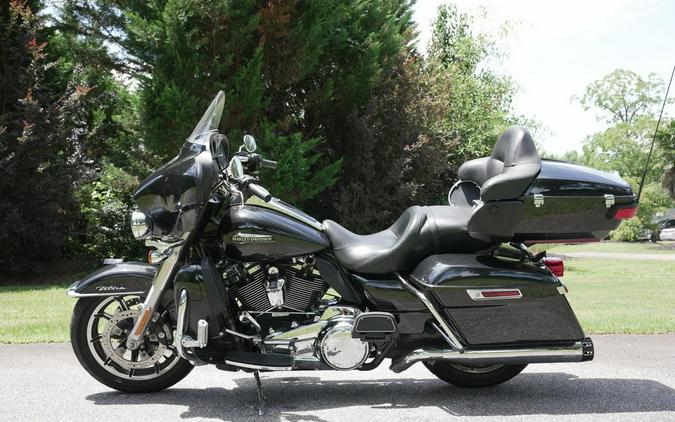 2018 Harley-Davidson® FLHTCU - Electra Glide® Ultra Classic®