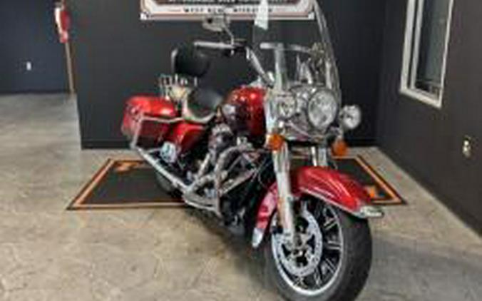 2019 Harley-Davidson Road King Wicked Red/Twisted Cherry