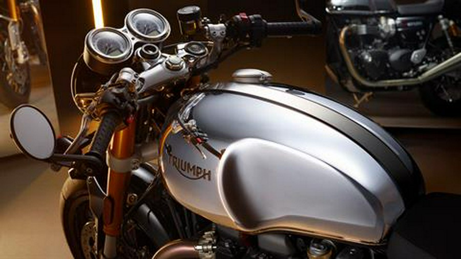 2023 Triumph Thruxton RS Chrome Edition