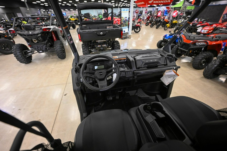 2024 Can-Am DEFENDER XT HD7