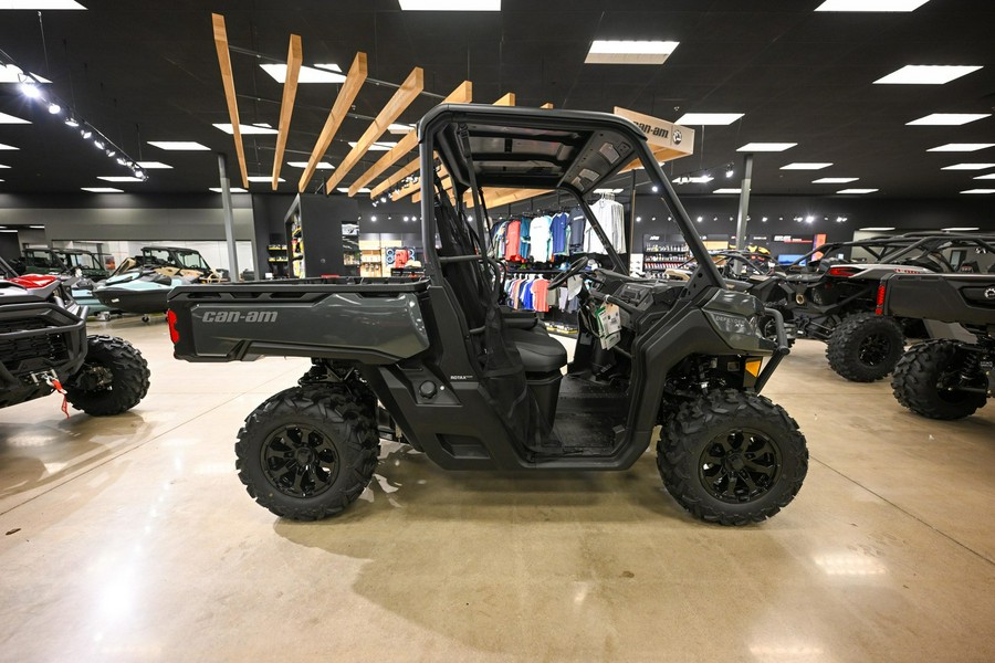 2024 Can-Am DEFENDER XT HD7