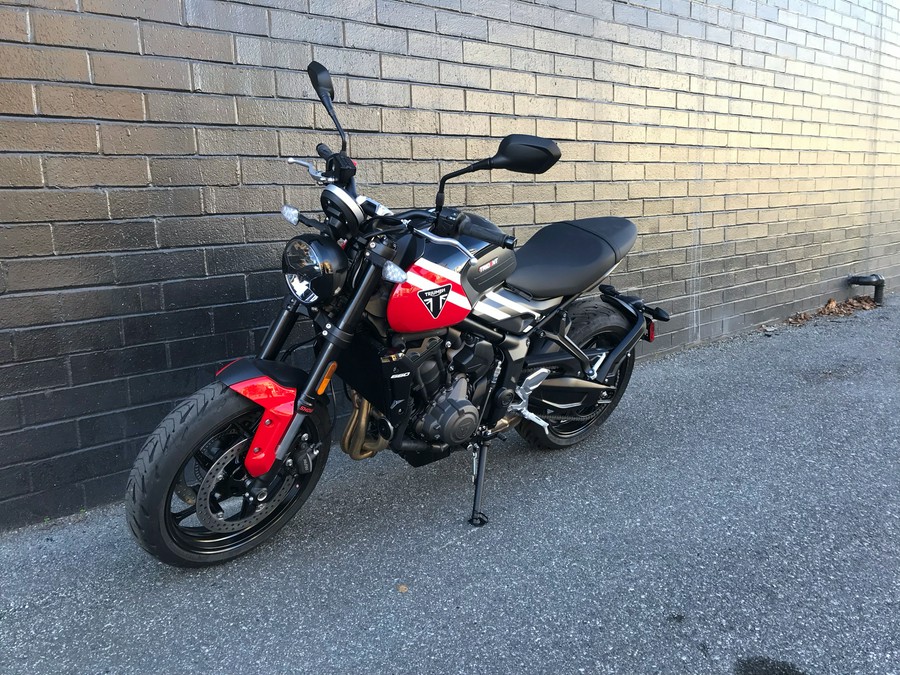2025 Triumph Trident 660