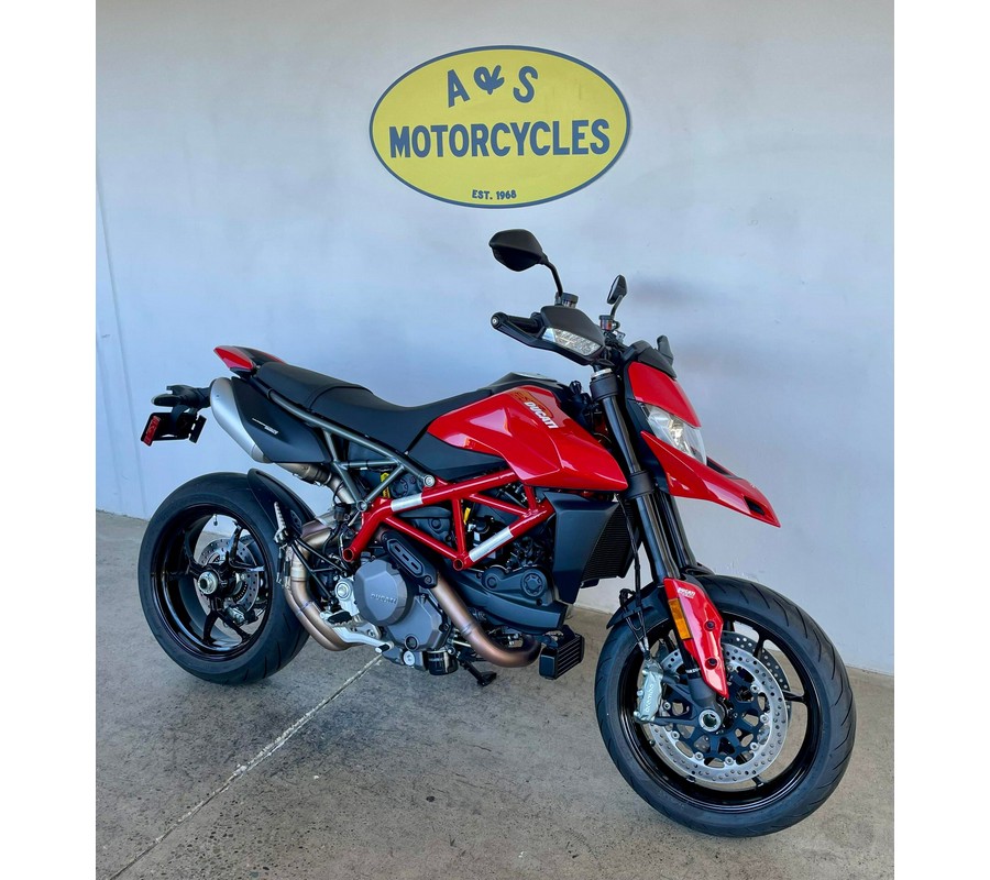 2024 Ducati HYPERMOTARD 950