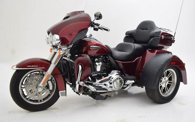 2017 Harley-Davidson FLHTCUTG - Tri Glide Ultra