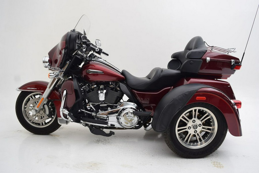 2017 Harley-Davidson FLHTCUTG - Tri Glide Ultra