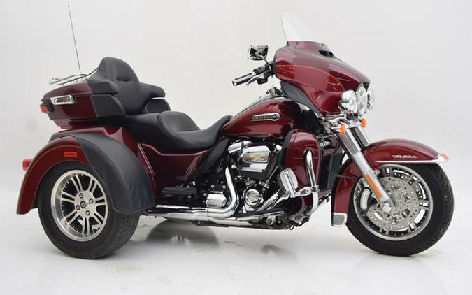2017 Harley-Davidson FLHTCUTG - Tri Glide Ultra