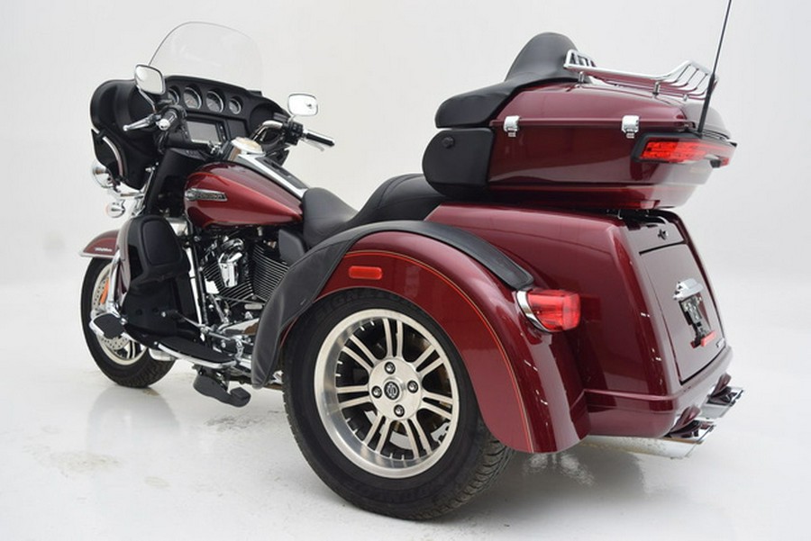 2017 Harley-Davidson FLHTCUTG - Tri Glide Ultra